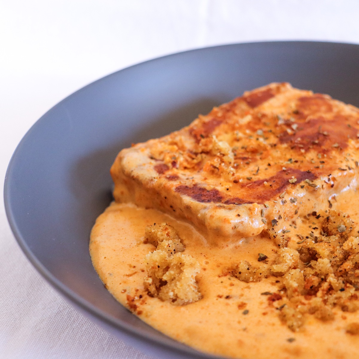 Rezept: Tofu-Piccata mit Paprika-Sahne-Soße (Maggi)